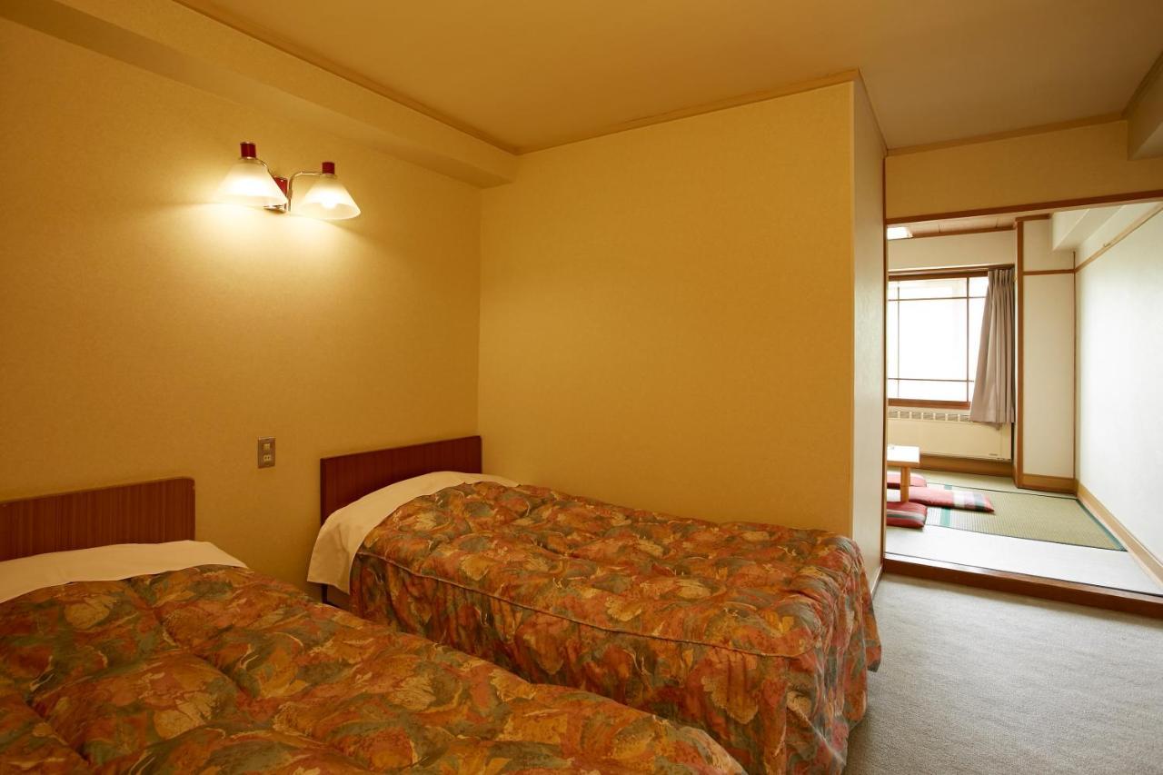 Shiga Lake Hotel Yamanouchi  Exterior photo